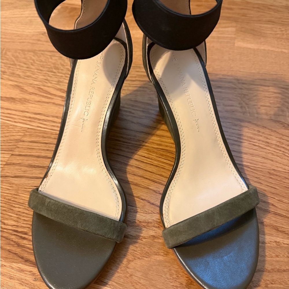 Banana Republic Olive and Black Suede Ankle-Strap Heels